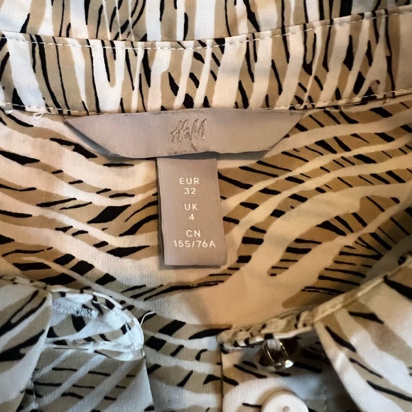 H&M Zebra Print Blouse - Picture 3 of 5